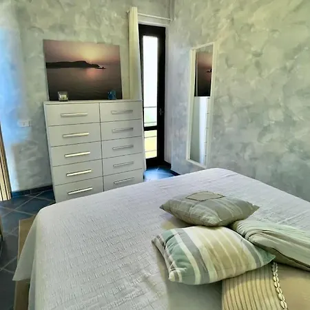 Apartment Trilocale Vista Mare A 200mt Da La Pelosa *